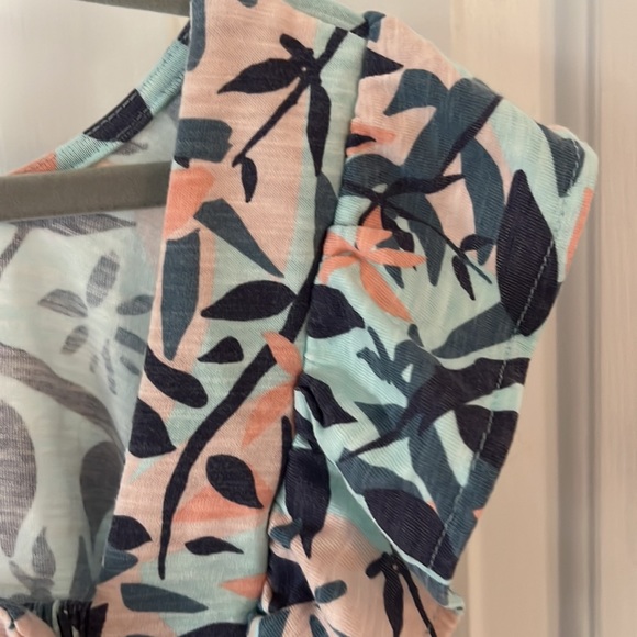 Adorable romper - Picture 3 of 4